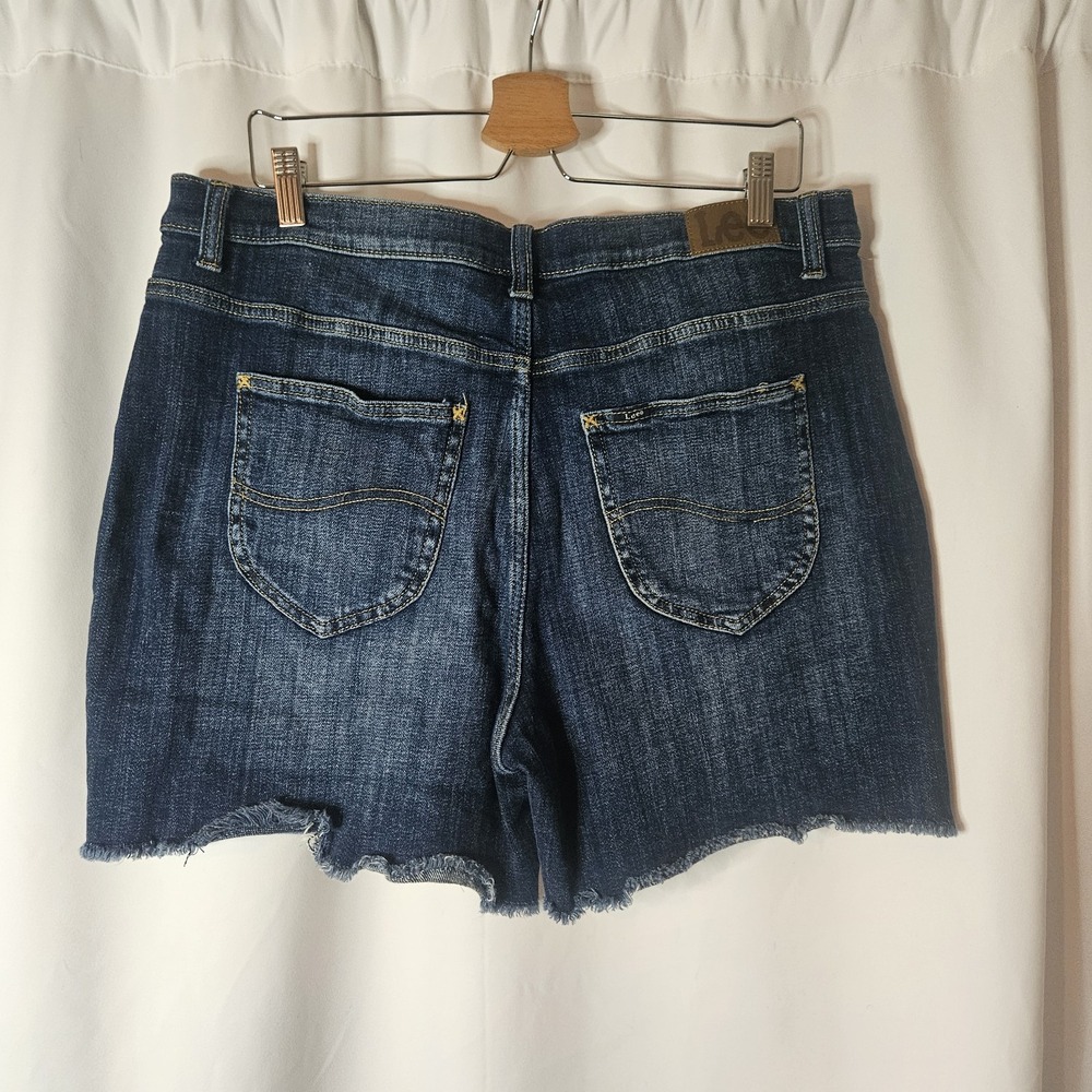 Lee Heritage Denim Shorts Women's Size 16 Relaxed Fit High Rise Button Fly Blue - Picture 4 of 8